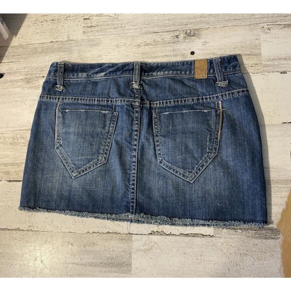 Maurices Skirt‎ Womens 7/8 Regular Blue Mini Distressed Denim Preppy - Picture 1 of 5